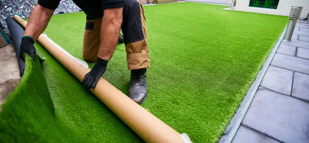 Reasons To Slect The Artificial Grass For Your Garden