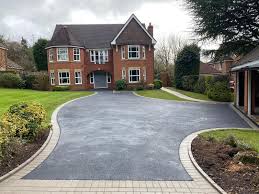 How to Maintain Your Tarmac Driveway